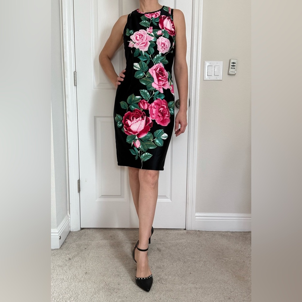 Floral dress. Casual. Black dress. Size 6.